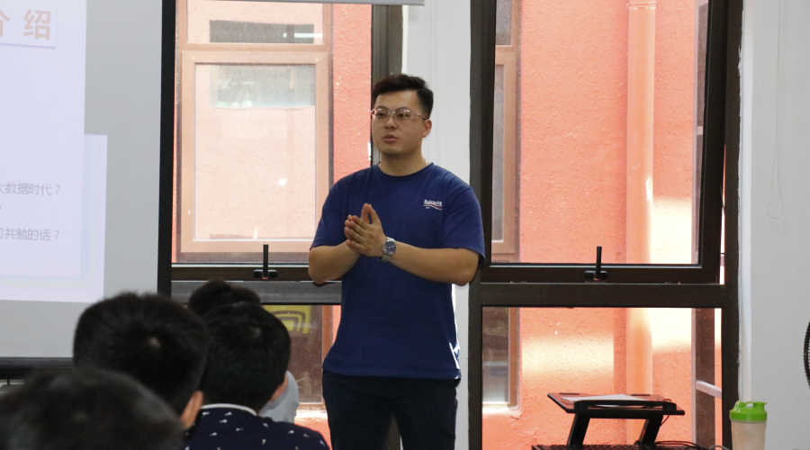 经历丰富的小海牛